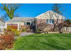 75 N Strathmore St, Woodmere, NY 11581
