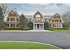 25 Meadowood Ln, Brookville, NY 11545