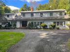 24 Linden Ln, East Norwich, NY 11732