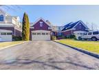 9 Kensington Cir, Manhasset, NY 11030