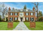 107 Colonial Pkwy, Manhasset, NY 11030