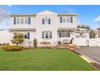 10 Lillian Ln, Plainview, NY 11803