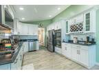 27 Remsen St, Lynbrook, NY 11563