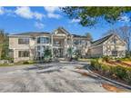 34 Pleasant Ln, Oyster Bay, NY 11771