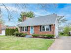 22 Parker St, Newington, CT 06111