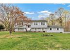 15 Greenacre Dr, Shelton, CT 06484