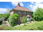 4 bedroom in East Sussex East Sussex N/A