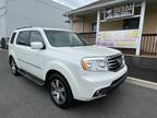 2012 Honda Pilot Touring 4WD with DVD SPORT UTILITY 4-DR