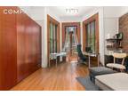 126 Willoughby Ave #PARLOR, New York, NY 11205