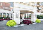 3000 Royal Ct #3301, North Hills, NY 11040