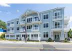 324 Main St #3C, Port Washington, NY 11050