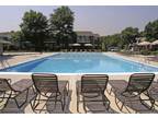 15 Westwood Dr #10, Westbury, NY 11590