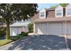 95 Woodlake Dr, Woodbury, NY 11797