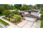 26341 Torrey Pines Dr, Newhall, CA 91321