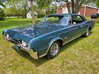 1967 Oldsmobile Cutlass Supreme 442 Holiday Coupe