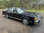 1986 Ford LTD Crown Victoria LX 4dr Sedan