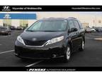 2014 Toyota Sienna LE V6 7 Passenger Mobility