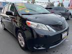 2014 Toyota Sienna 5dr 7-Pass Van V6 LE AAS FWD