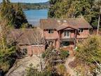 6283 Sechelt Inlet Rd, Sechelt, BC V0N 3A3