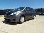 2012 Toyota Sienna 5dr 7-Pass Van V6 XLE AAS FWD