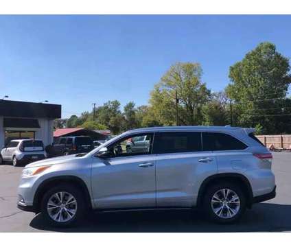2014 Toyota Highlander for sale is a Silver 2014 Toyota Highlander Car for Sale in Tyler TX