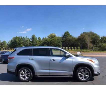 2014 Toyota Highlander for sale is a Silver 2014 Toyota Highlander Car for Sale in Tyler TX