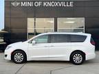 2018 Chrysler Pacifica White, 122K miles