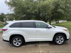 LIKE NEW! 2016 Toyota Highlander FWD V6 Limited SUV 3rd row 1-owner!