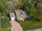 102 Liisas Ln, The Blue Mountains, ON L9Y 0M3