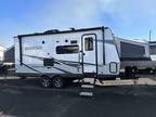 2022 Forest River Flagstaff SHAMROCK EXPANDABLE HYBRID 21SS 22ft