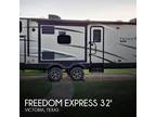 Coachmen Freedom Express Liberty Maple 320BHDS Travel Trailer 2017