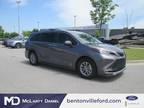 2021 Toyota Sienna Gray, 54K miles