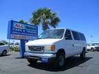 2005 Ford Super Duty Econoline E-350 12 Passenger Van