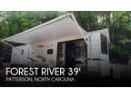 Forest River Forest River Coachmen Catalina Destination 39 FLFB Travel Trailer