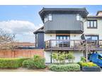 Channel Way, Ocean Village, Southampton, Hampshire, SO14 4 bed townhouse for