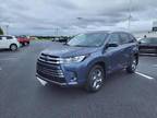 2019 Toyota Highlander Blue, 15K miles