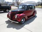 1938 Ford Sedan