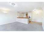 2 bedroom flat for sale in Valley Drive, Ilkley, West Yorkshire, LS29