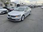 2016 Volkswagen Passat 1.8T SE Sedan 4D