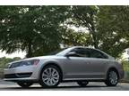 2013 Volkswagen Passat 2.5L SEL Premium Sedan 4D