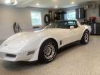 1981 Chevrolet Corvette Coupe White Rwd Automatic