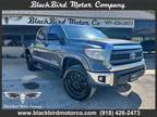 2015 Toyota Tundra SR5 5.7L V8 Crew Max 2WD CREW CAB PICKUP 4-DR