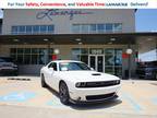 2019 Dodge Challenger White, 40K miles