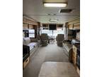 2005 Fleetwood Discovery 39S 40ft
