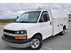 2015 Chevrolet Express Commercial Cutaway Cutaway Van 2D