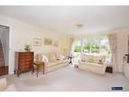 4 bedroom detached house for sale in Roseacre Close, Emerson Park, Hornchurch