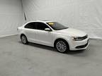 2013 Volkswagen Jetta Sedan 4dr 2.0T TDI DSG Highline. Extra Clean