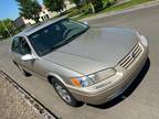 1999 Toyota Camry XLE V6 4dr Sedan