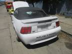 parting out solo partes 2002 Ford Mustang 2dr Convertible GT Deluxe