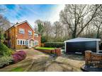 4 bedroom in Woodford Green Great London IG8